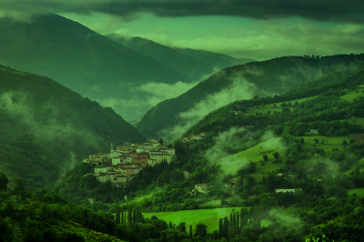 Preci: il borgo nel cuore del Parco Nazionale dei Monti Sibillini - preci-monti-sibillini