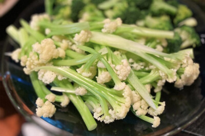 Fioretto® con Dip Mayo & Pesto - Fioretto-vapore-salsa-dip-maionese-pesto