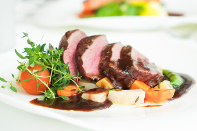 Roast beef con verdure e salsa al Porto - Roast-beef-con-verdure-e-salsa-al-Porto